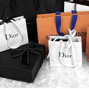 Meet your Posher, Lexi